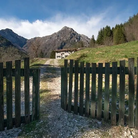 Agriturismo Borgo Titol * Tramonti di Sopra