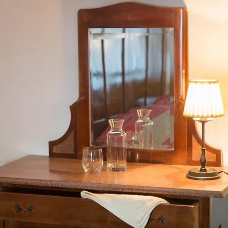 בית חווה Borgo Titol