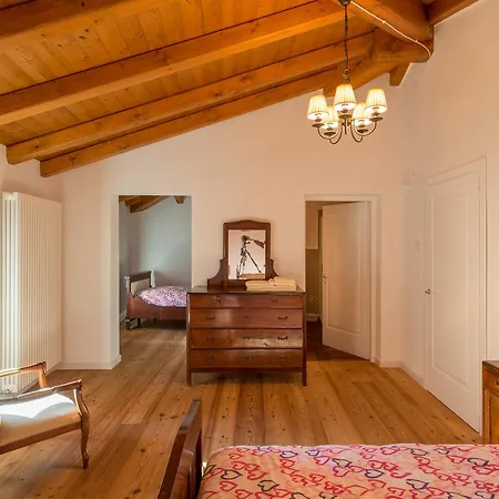 Agriturismo Borgo Titol Lantgård *